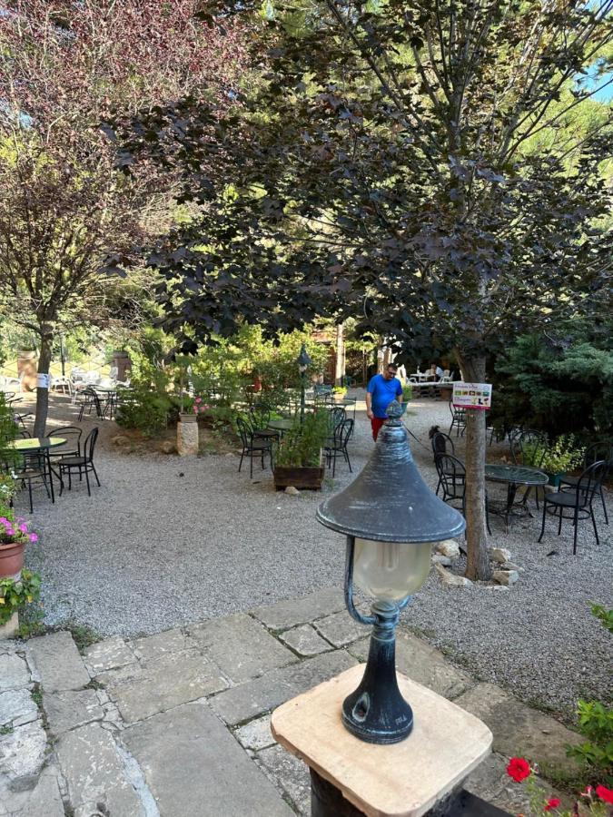 Hotel De La Villa Rubielos De Mora Esterno foto