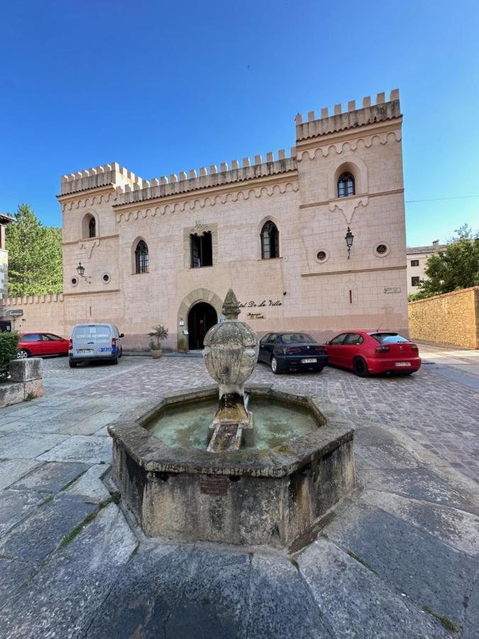 Hotel De La Villa Rubielos De Mora Esterno foto