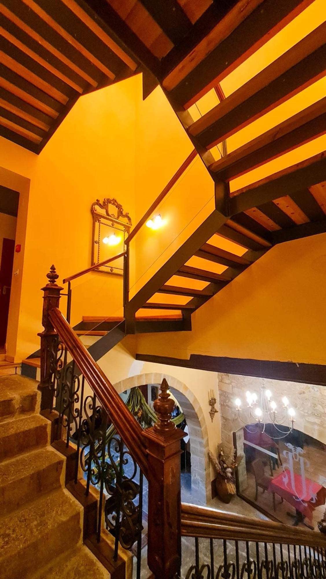 Hotel De La Villa Rubielos De Mora Esterno foto